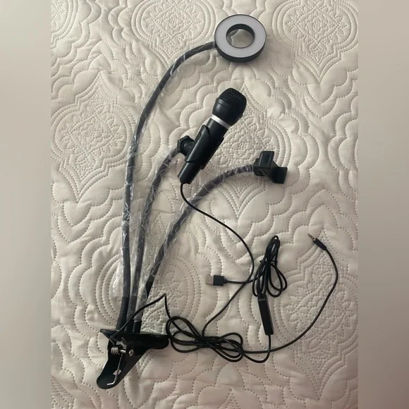 Social Media Kit - Picture 2 of 3